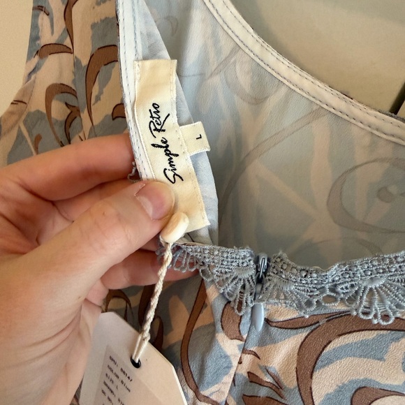 Elegant Blue and Brown Patterned Dress - Picture 4 of 6